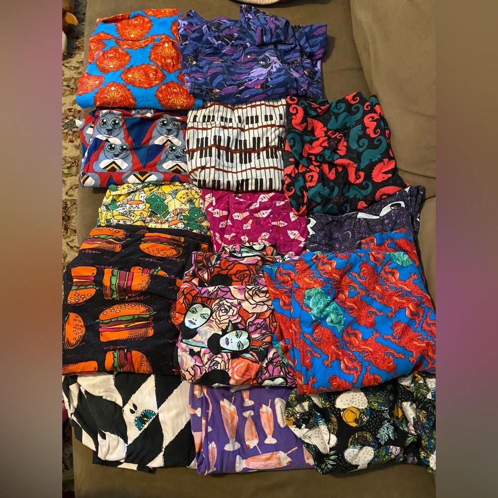 14 pairs of Lularoe T&C tall and curvy leggings
